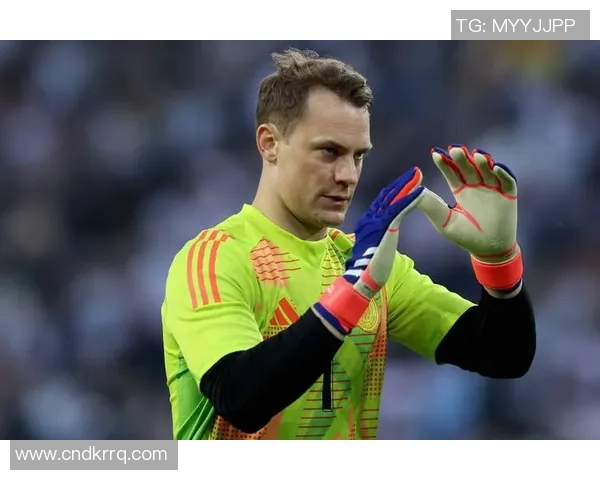 足球明星推荐的训练外套品牌助你提升运动表现与时尚品味 足球明星推荐的训练外套品牌助你提升运动表现与时尚品味